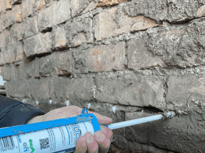 How To DIY Chemical Injection Damp Proofing - montana